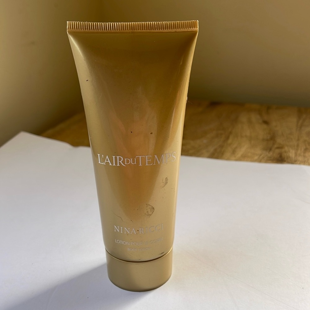 L'Air du Temps by Nina Ricci for Women Soft Body Lotion 3.4 oz